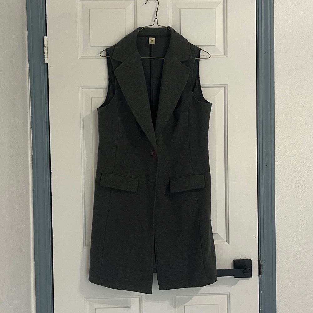 Sleeveless Charcoal Blazer Tunic